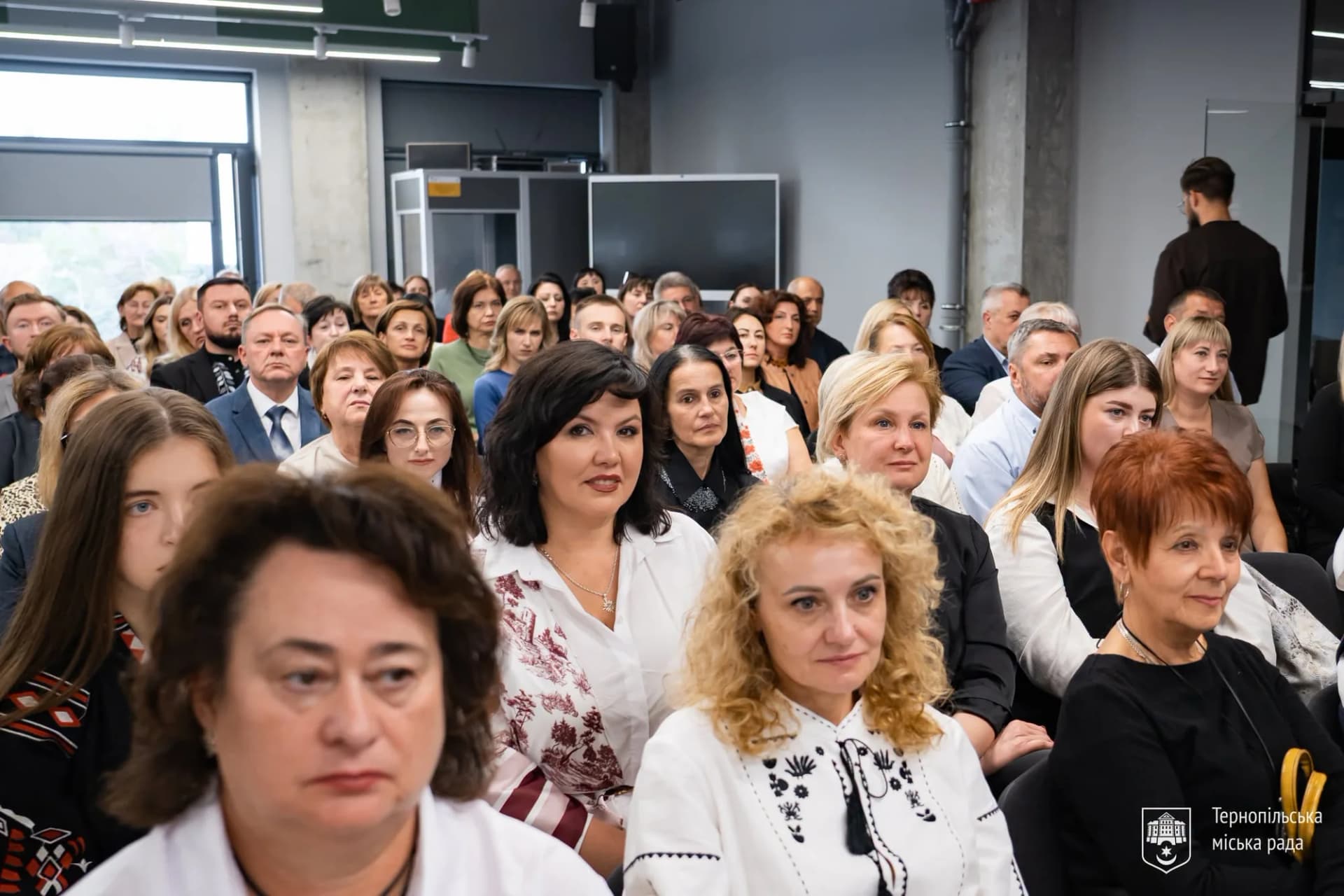 Урочиста церемонія нагородження працівників освіти 6